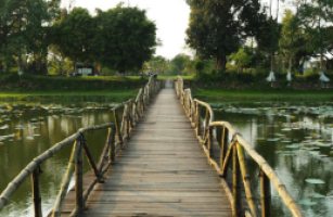  Hue, Vietnam: A Gentle Journey Through Imperial History
