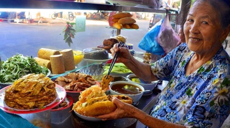  Tra Que Vegetable Village and Cooking Class