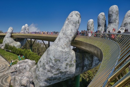 Collines de Ba Na- « Bana hills » et Visite de Pont d’or