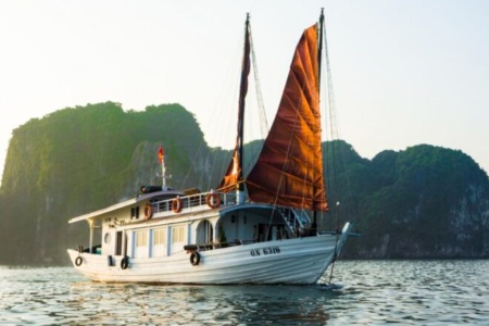 Bhaya Legend, Croisière Privée En Baie D’Halong - 3 Cabines