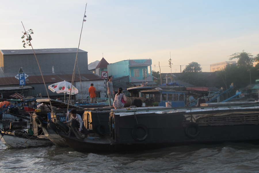 Can Tho: floating market, ecological island, and local life