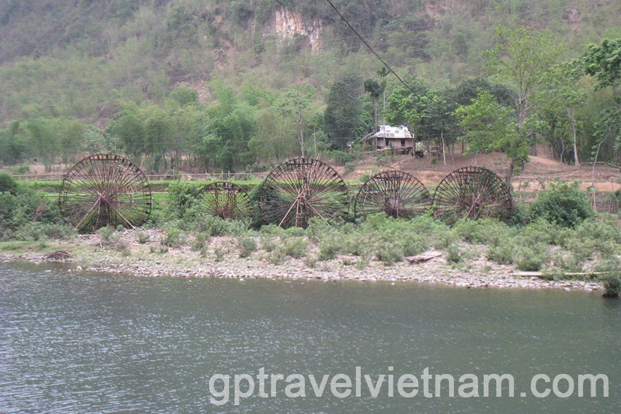 De la Baie de Lan Ha aux Pays des ethnies Muong, Thais blanc - 6 jours
